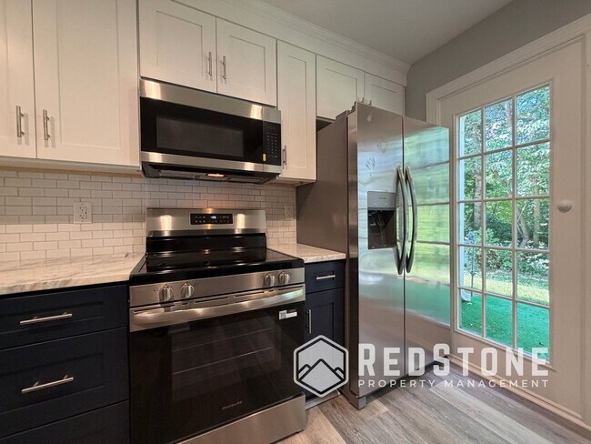 Building Photo - 6489 Bellcross Trl
