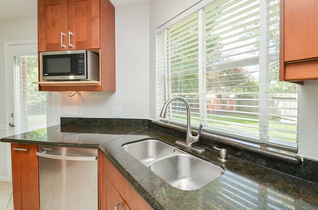 Building Photo - 6310 Oakburl Ln