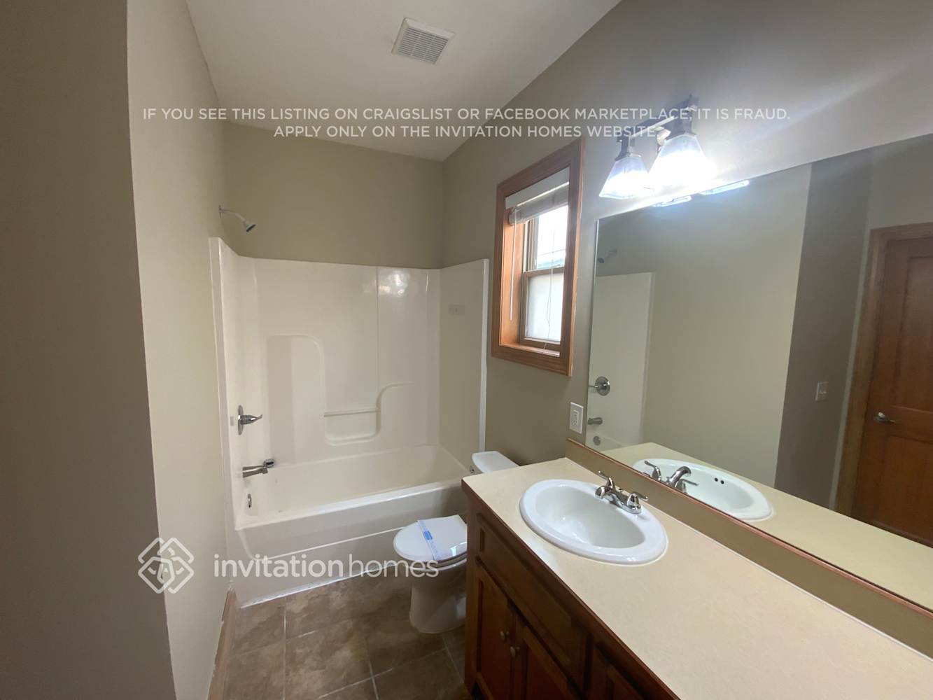 Building Photo - 3038 Walden Dr