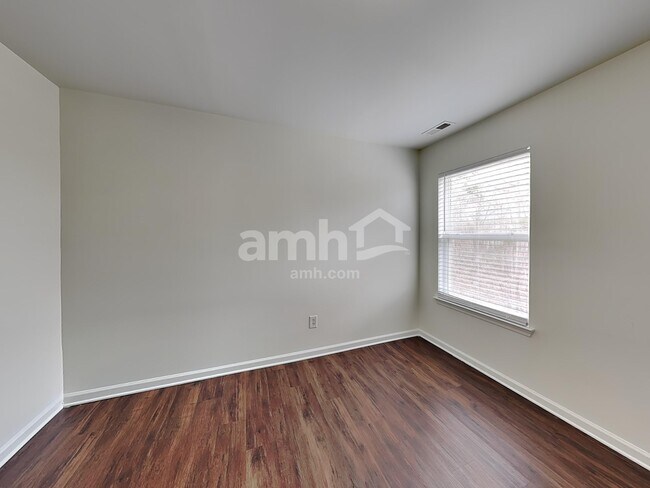 Building Photo - 2111 Less Traveled Trail