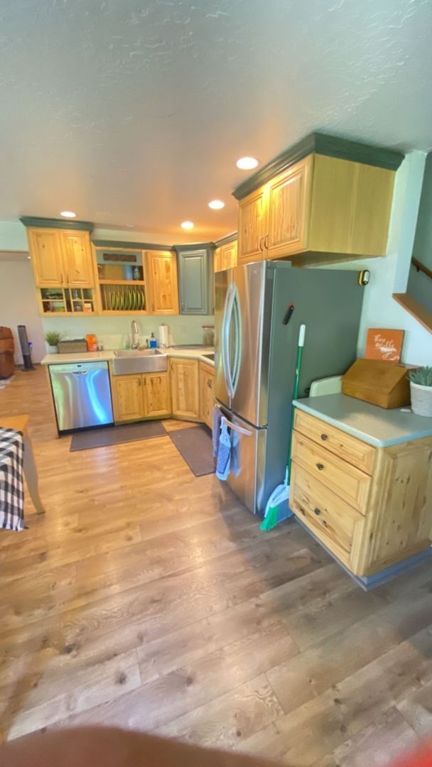 Building Photo - Lakeview Property in Hauser; Utilities Inc...