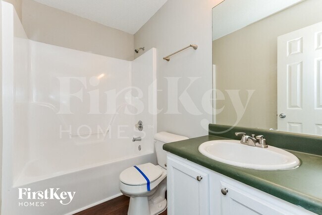 Building Photo - 165 Cinnamon Oak Cir