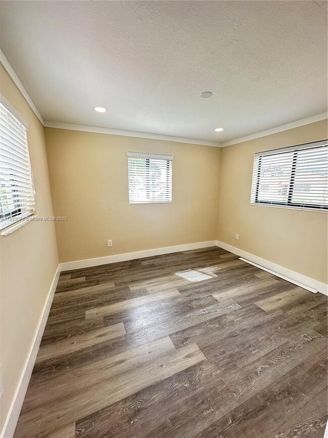 Building Photo - 97 NW 73rd Pl
