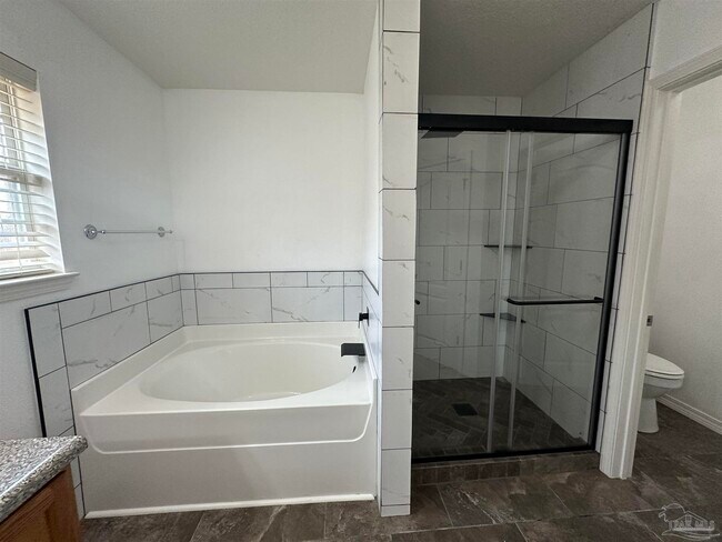 Building Photo - 8908 Abbington Dr