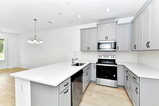 Building Photo - 11511 Sunsail Ave