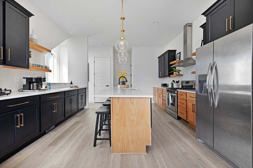 Building Photo - 913 Ramsey St