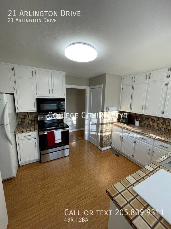 Building Photo - 21 Arlington Dr