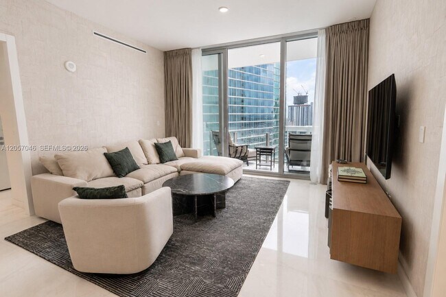 Building Photo - 300 Biscayne Blvd Way