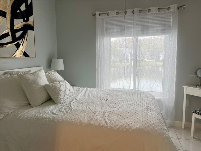 Building Photo - 1151 Pine Ridge Cir W