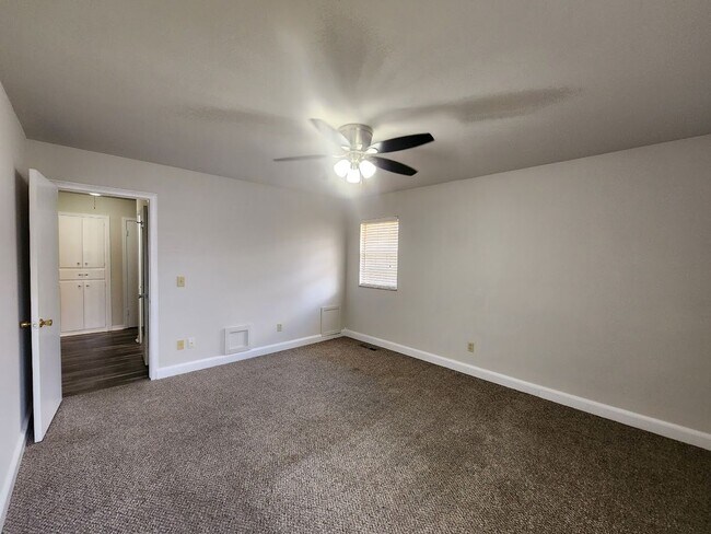 Building Photo - 2224 NW 49th St