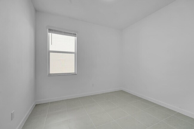 Building Photo - 3462 Cedar Grv Dr