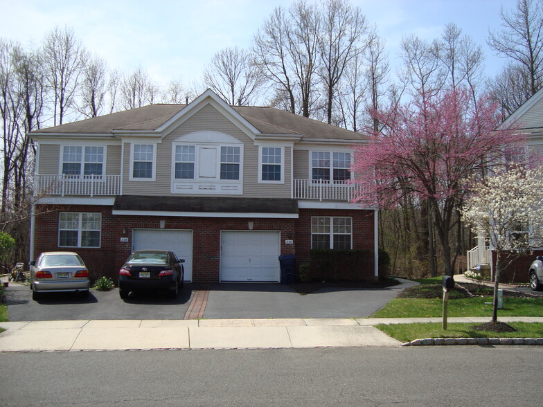 Primary Photo - 256 Fountayne Ln