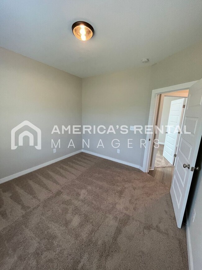 Building Photo - Home for Rent in Eastaboga, AL!! Available...