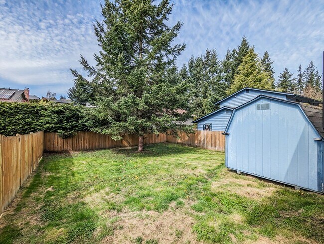 Building Photo - m771