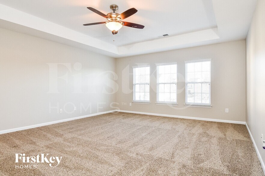 Building Photo - 6465 Flintlock Ct