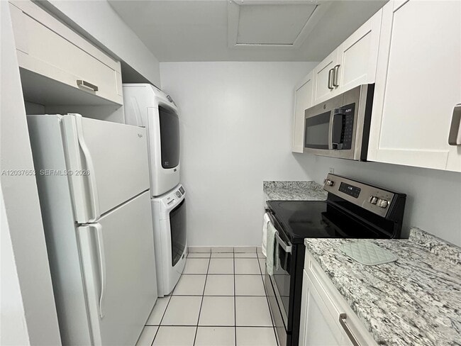 Building Photo - 15332 SW 72nd St