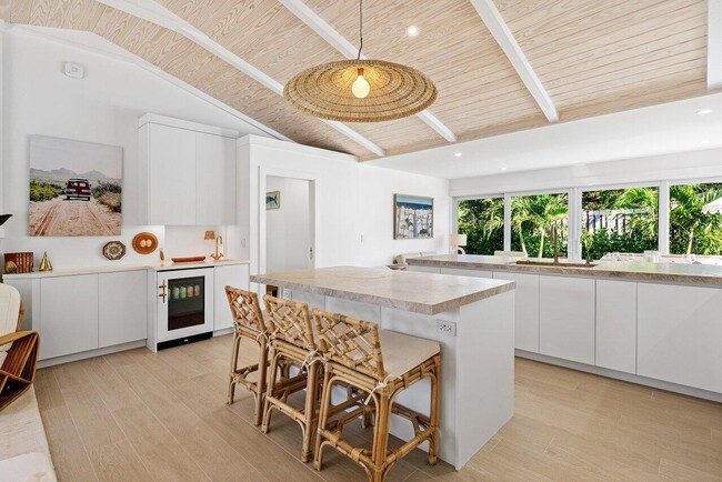 Building Photo - 11 Hersey Dr