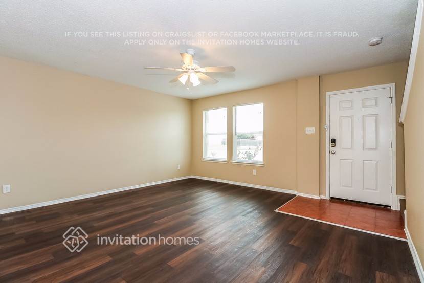 Building Photo - 646 Via Estrella