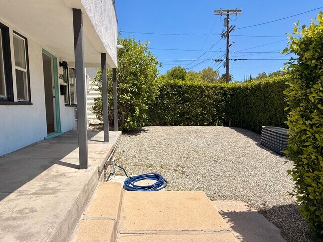 Building Photo - 2471 W Ave 32