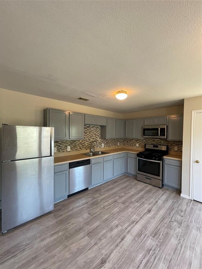 Building Photo - 11816 Plains Valley Dr