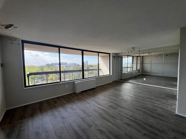 Building Photo - 3705 S George Mason Dr