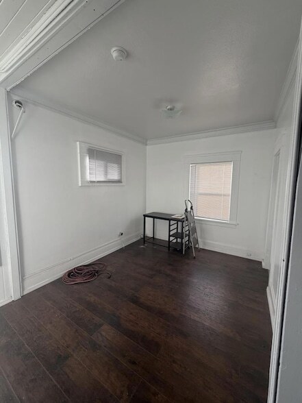 Building Photo - 2340 Alisal Rd