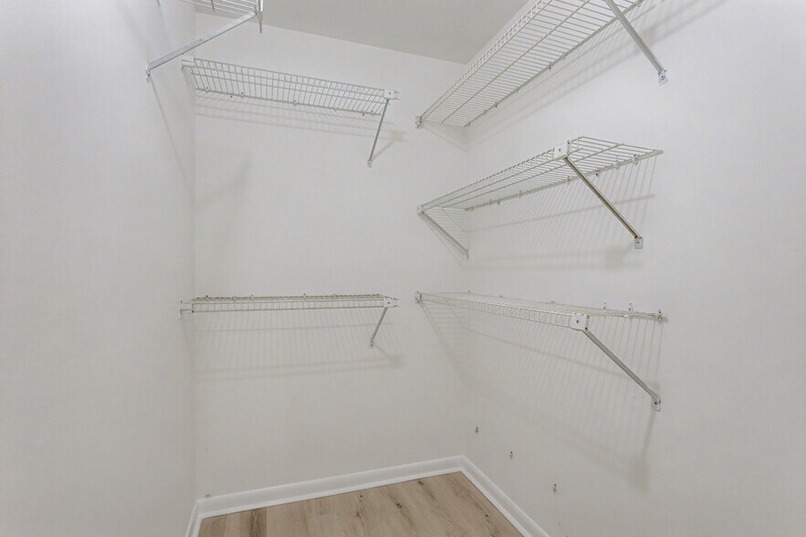 Building Photo - 13 Mullingar Ct