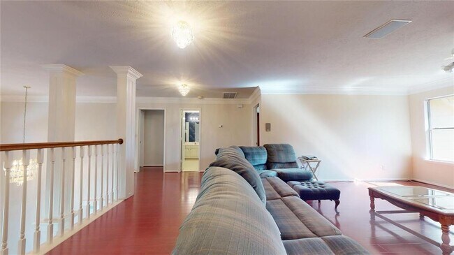 Building Photo - 17319 Jackson Pines Dr