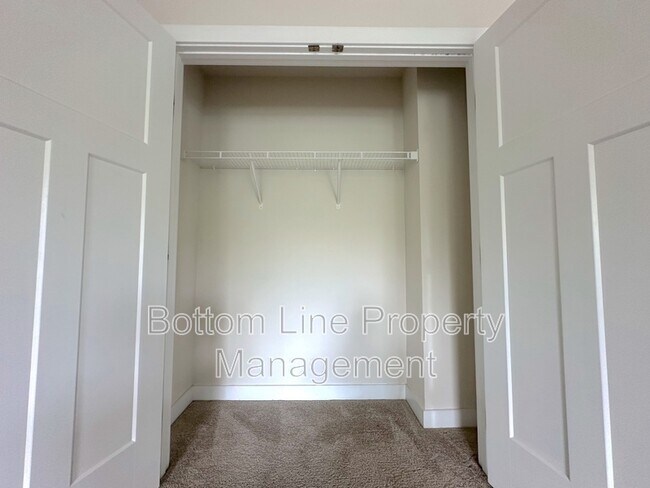 Building Photo - 5087 Crabapple Ln