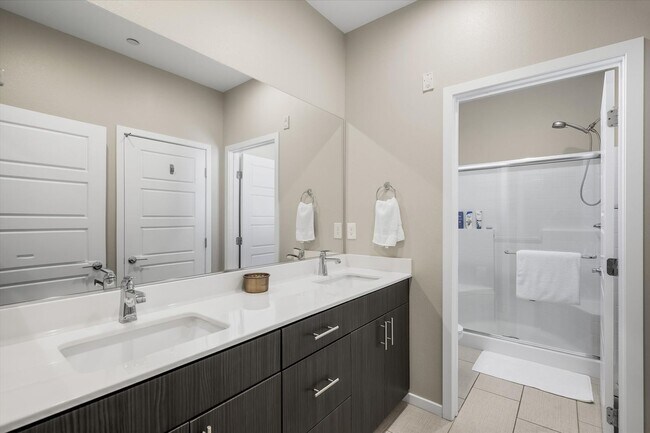 Building Photo - Affinity Rental