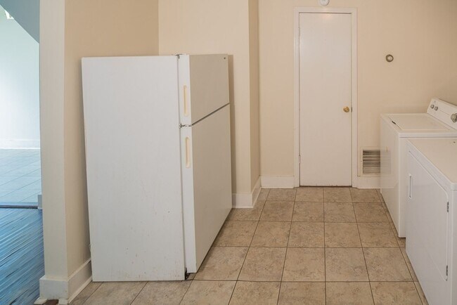 Building Photo - 110 Colonel Muldrow Ave