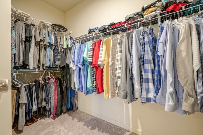 Building Photo - 9728 Junction Sta