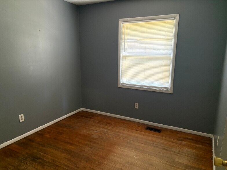Building Photo - 6705 Baldoon Dr