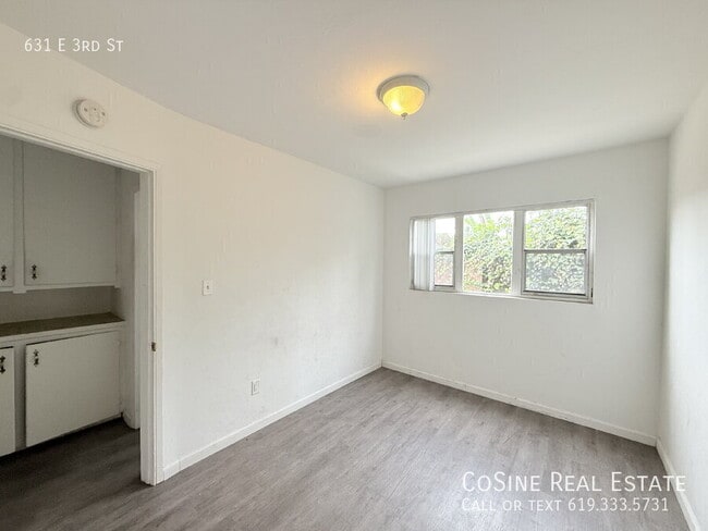 Building Photo - 631 E 3rd St