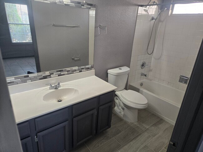 Building Photo - 14509 Encantado Dr
