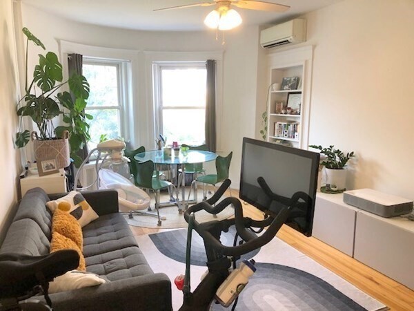 Building Photo - 176 Naples Rd