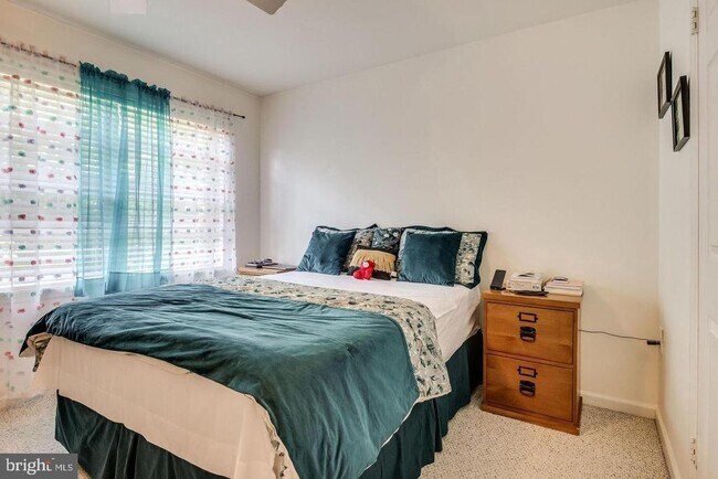 Building Photo - 5730 Evergreen Knoll Ct