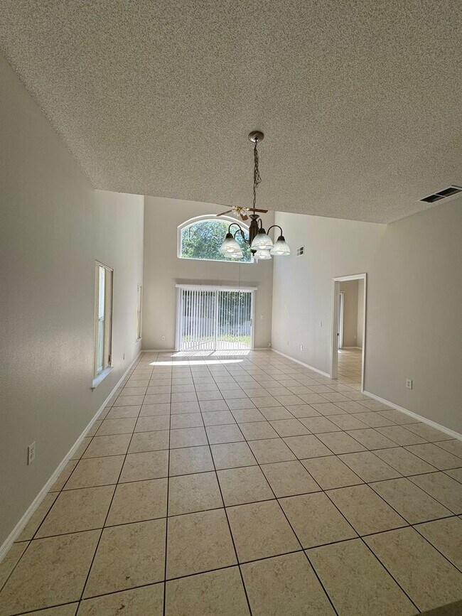 Building Photo - 1854 Meadow Pond Way