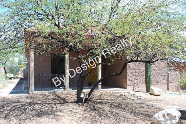 Building Photo - Mountain Ave 3 Bed 2 Bath Home - Contemporary Block Construction