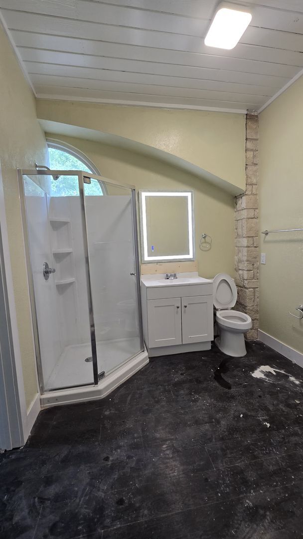 Building Photo - Renovated / Spacious Ranch Style Home in Lago Vista