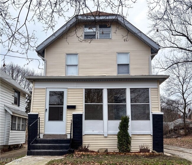 Primary Photo - 1093 Wilbur Ave
