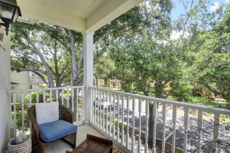 balcony - 137 Radcliffe Ct