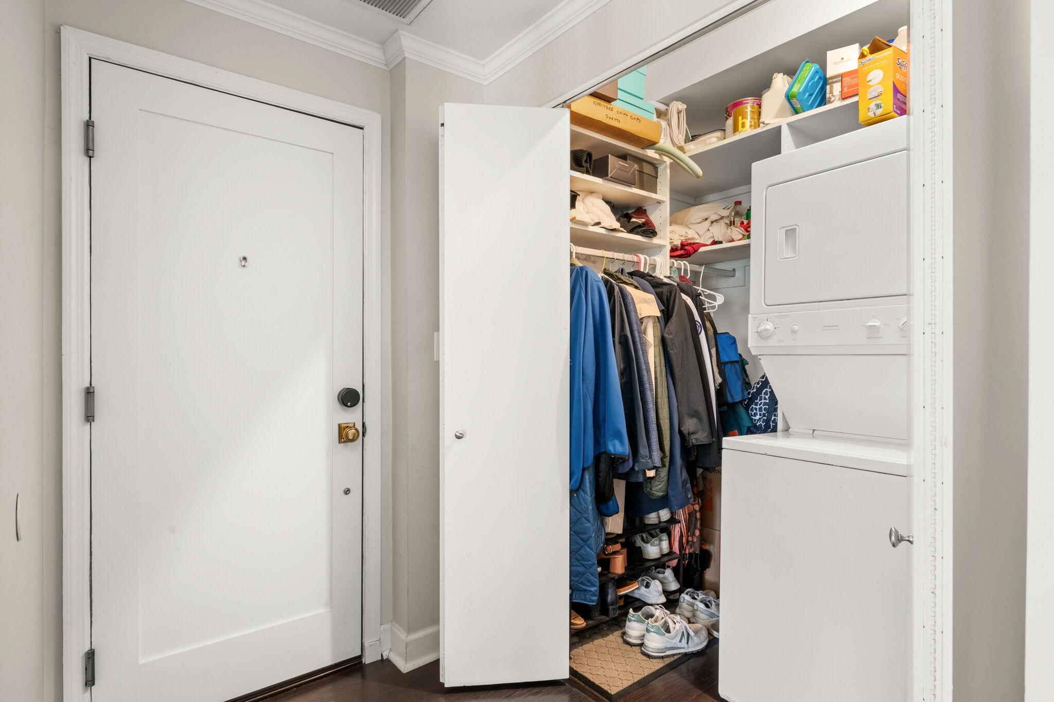 In Unit Laundry and Storage - 104 W Oak St