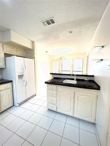 Building Photo - 1519 Shonka Dr