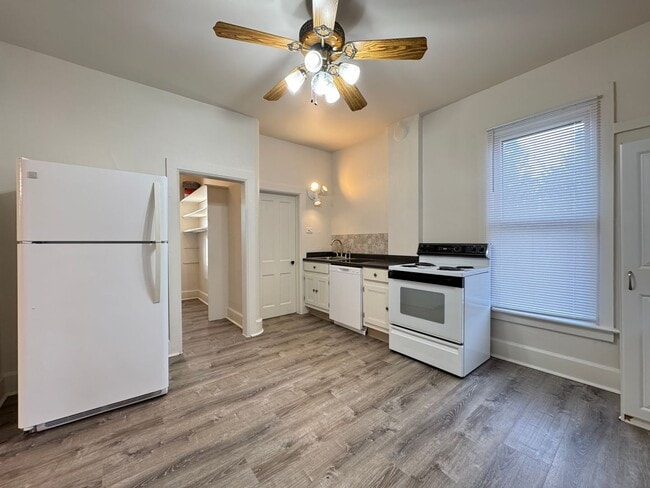 Building Photo - Construction Discount! Old Town Fort Collins Gem!