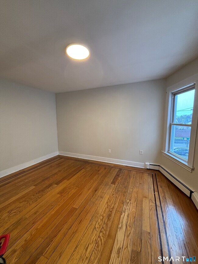 Building Photo - 2395 Main St