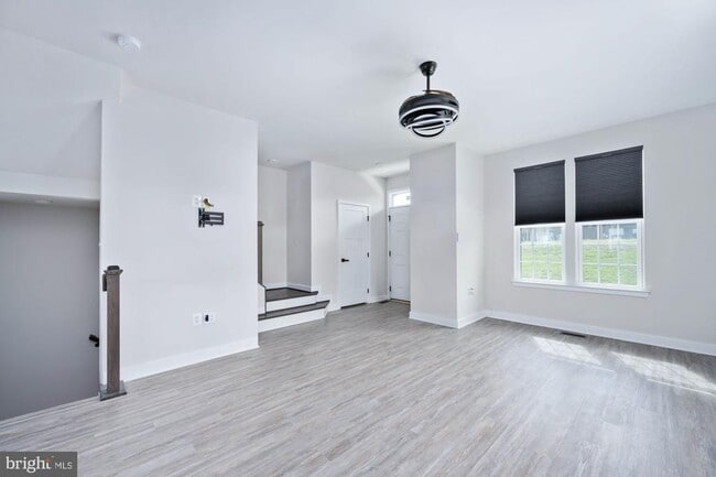 Building Photo - 1328 Trestle Dr