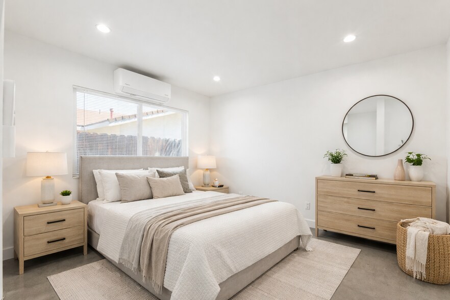 Staged bedroom - 23046 Saticoy St