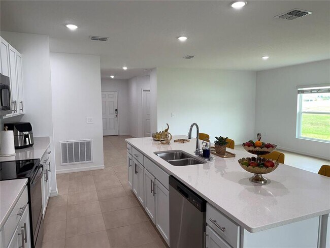 Building Photo - 121 Citrine Lp