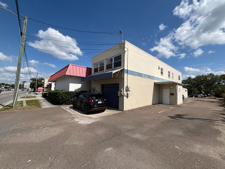 Building Photo - 1221 Court St